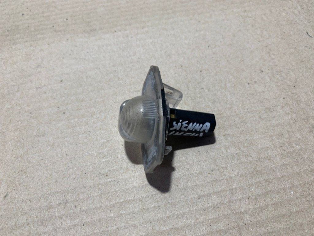 81271-72011 | Підсвічування номера TOYOTA SIENNA 11-16 - Фото 2