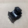 84810-0E040 | Кнопка стеклоподъемника передн. прав. TOYOTA SIENNA 11-16 - Превью 4