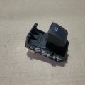 84810-0E040 | Кнопка стеклоподъемника задн. прав. TOYOTA SIENNA 11-16
