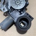 69803-08020 | Стеклоподъемник задн. прав. TOYOTA SIENNA 11-16 - Превью 5