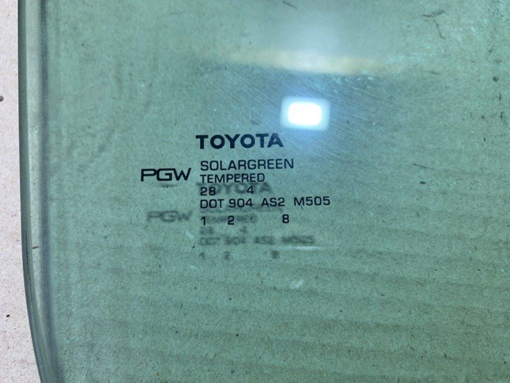68101-08051 | Скло дверей передн. прав. TOYOTA SIENNA 11-16 - Фото 3