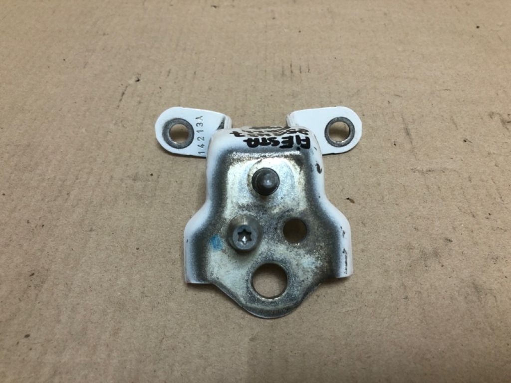 G2BZ-5426811-A | Петля двери нижняя задн. лев. FORD FIESTA 08-17