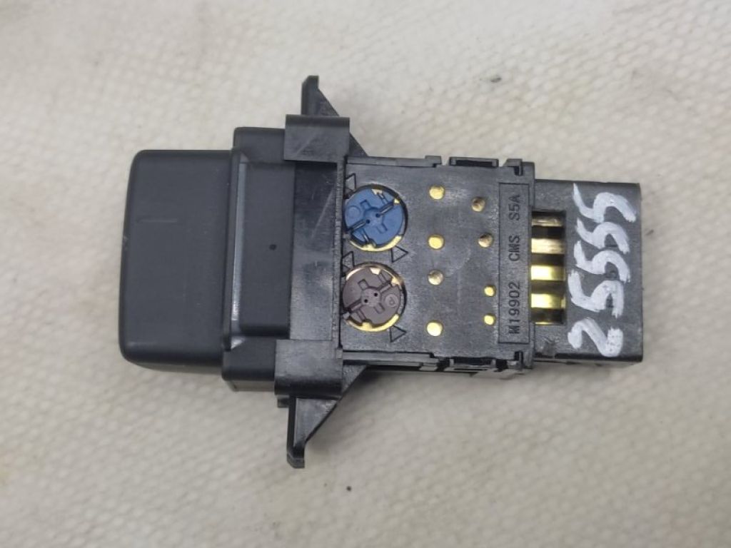 35800-SED-003 | Кнопка закрывания крышки багажника ACURA RDX 12-19 - Фото 2