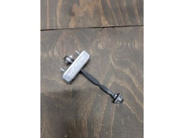 Ограничитель двери задн. прав. LEXUS RX300/330/350/400 03-09