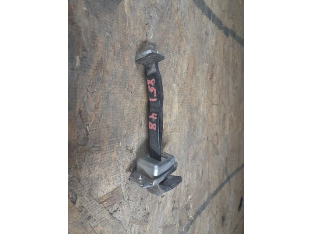 82430-4EA0A | Ограничитель двери задн. прав. NISSAN QASHQAI/ROGUE SPORT 14-