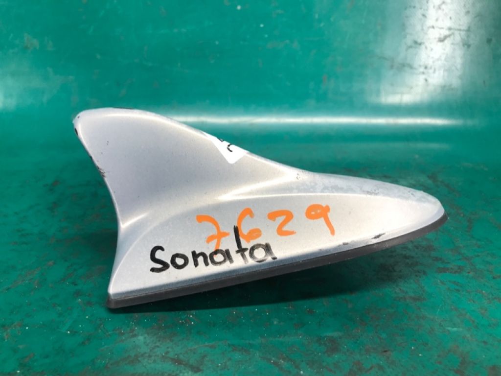 962503Q000Z3S | Антена HYUNDAI SONATA YF 10-14
