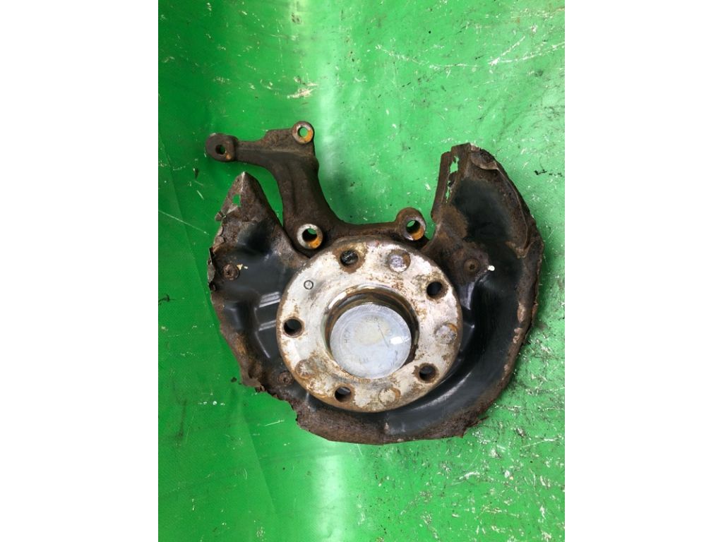 5C0505435A | Цапфа задн. лів. VOLKSWAGEN PASSAT B7 11-15