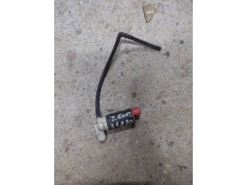 Насос омивача скла TOYOTA COROLLA E110 95-00