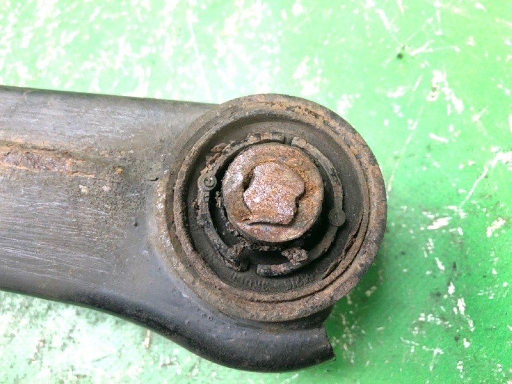 552203Q500 | Важіль задньої підвіски поперечний прав. HYUNDAI SONATA YF 10-14 - Фото 3