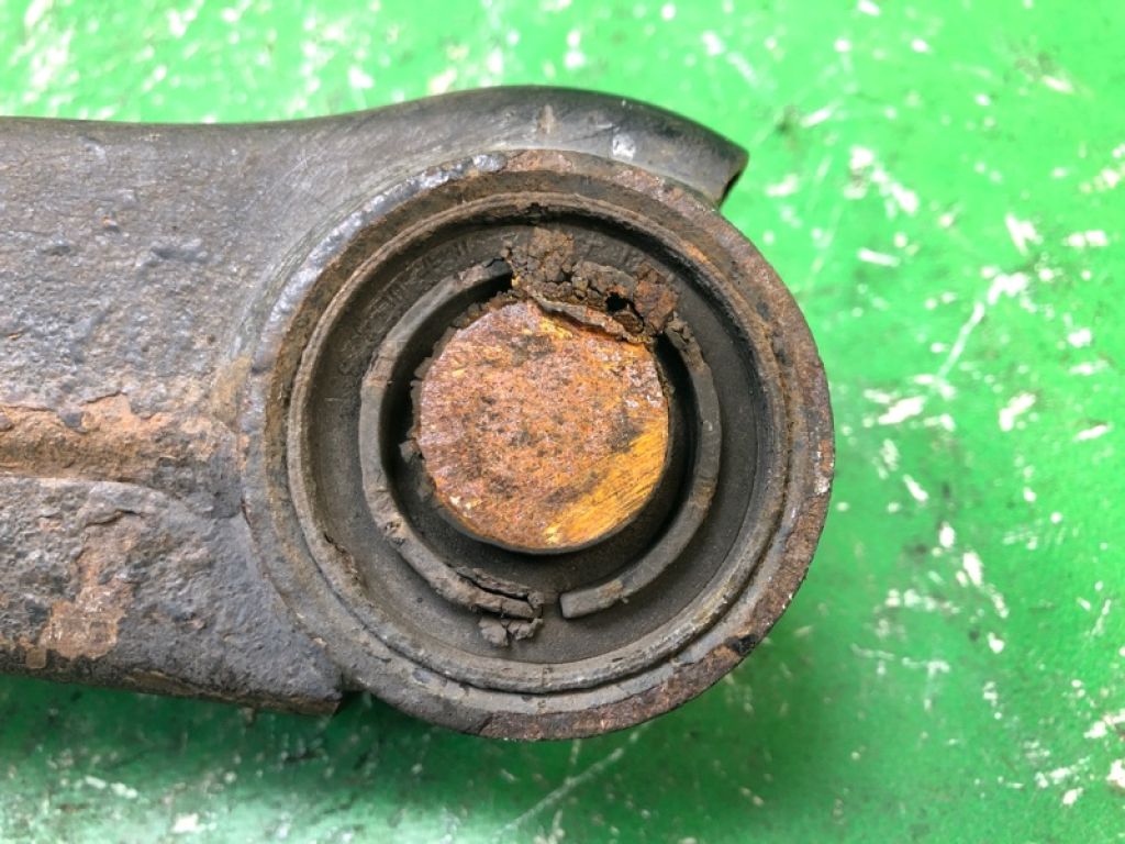 552203Q500 | Важіль задньої підвіски поперечний прав. HYUNDAI SONATA YF 10-14 - Фото 4