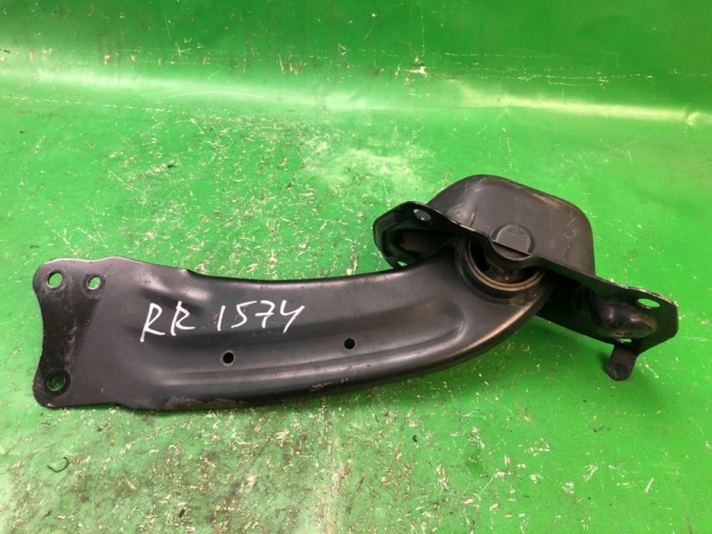 3C0505224C | Важіль задньої підвіски поздовжній прав. VOLKSWAGEN PASSAT CC 12-18