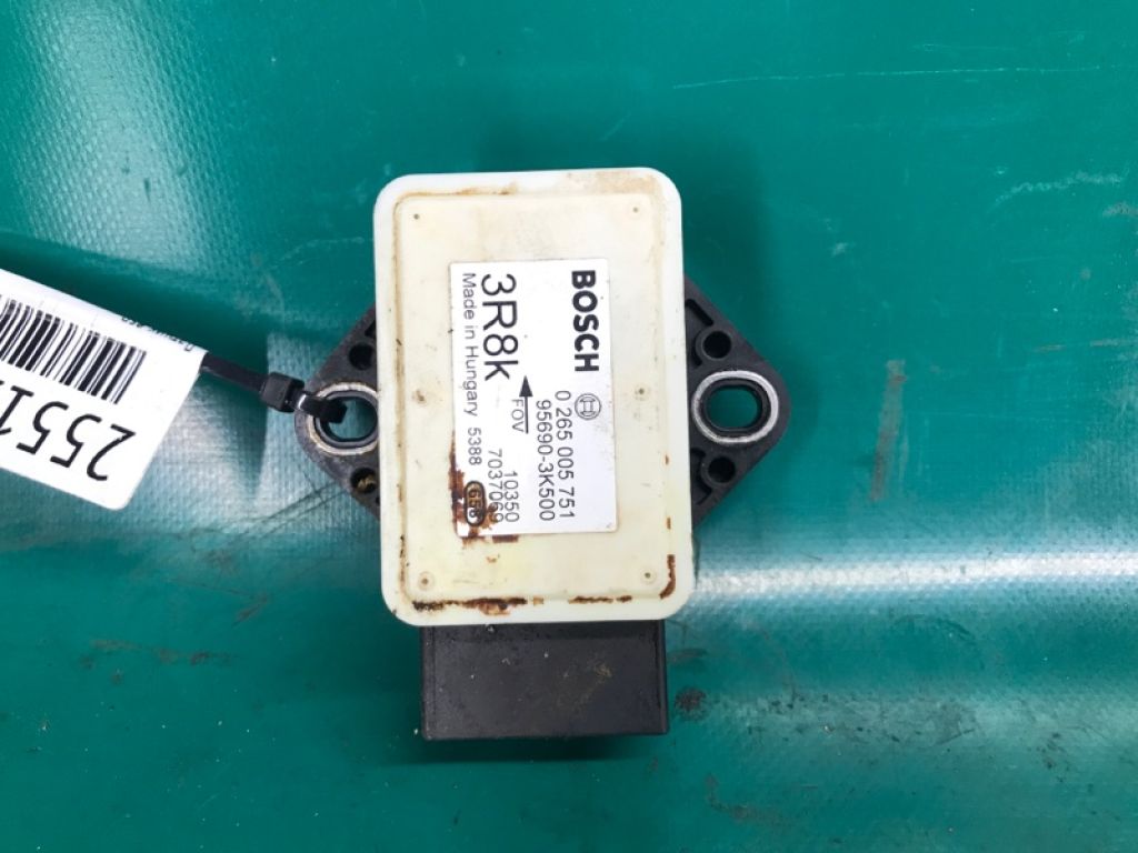 95690-3K500 | Датчик ESP HYUNDAI SONATA YF 10-14