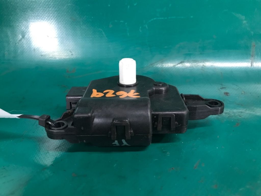 97157-3SAA0 | Моторчик заслонки печки HYUNDAI SONATA YF 10-14 - Фото 3