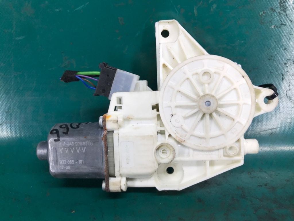 80731-5DM0A | Моторчик склопідйомника передн. лів. INFINITI QX30 16-20 - Фото 3