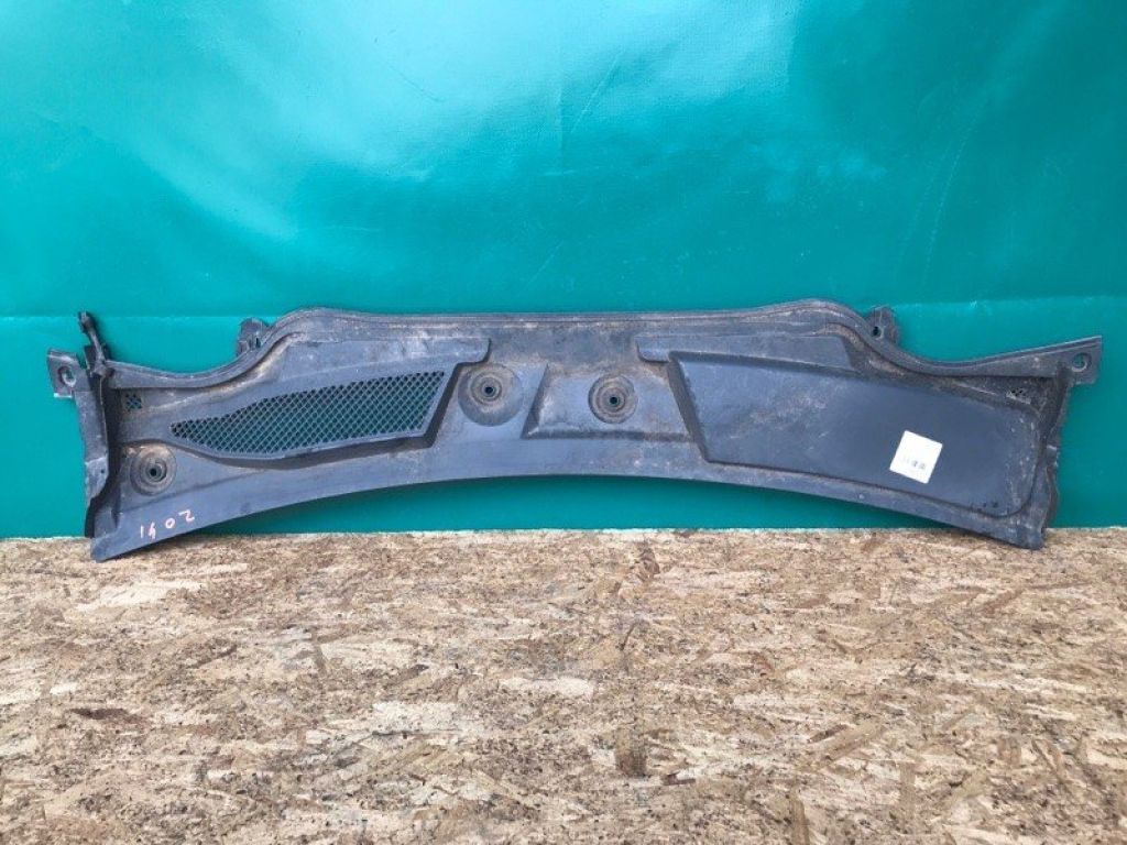 66862-5DF0A | Пластик под лобовое стекло / Жабо INFINITI QX30 16-20