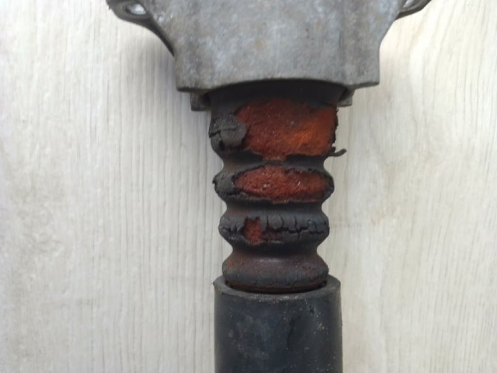 BGV4-28-910 | Амортизатор задн. MAZDA 3 BL 09-13 - Фото 4