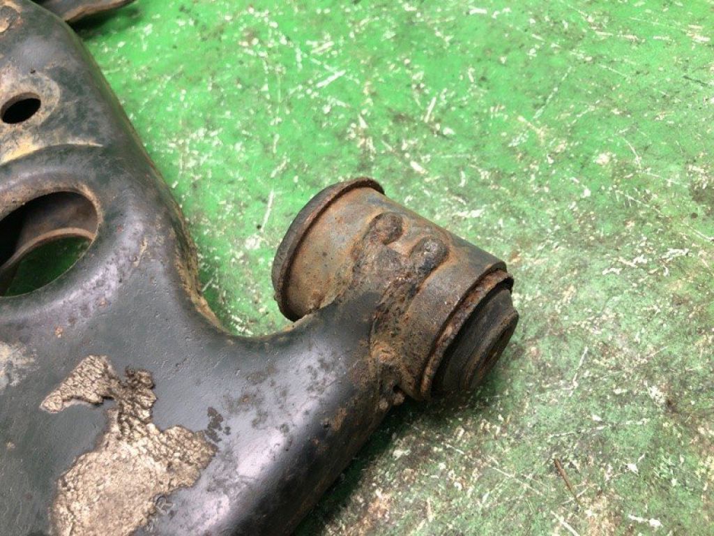 8T4Z-3078-A | Рычаг передней подвески нижний прав. FORD EDGE 06-14 - Фото 4