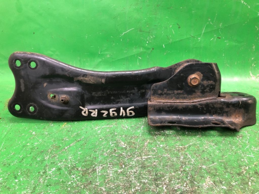 BT4Z-5500-B | Важіль задньої підвіски поздовжній прав. FORD EDGE 06-14