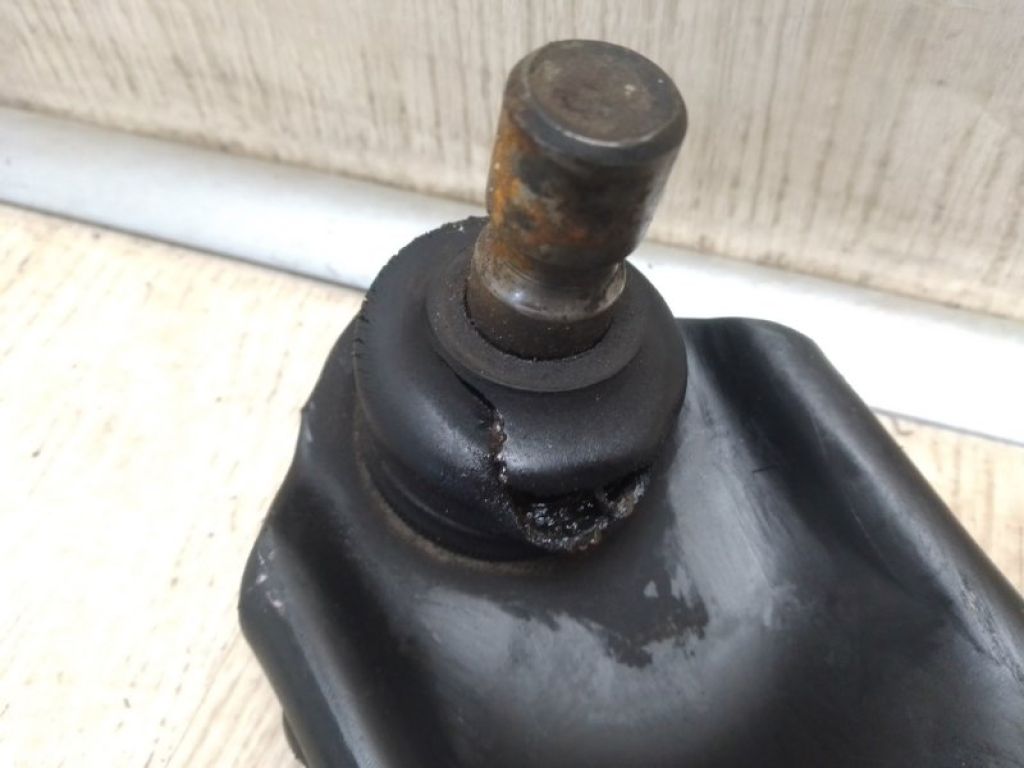 BBM2-34-300A | Рычаг передней подвески нижний прав. MAZDA 3 BL 09-13 - Фото 4