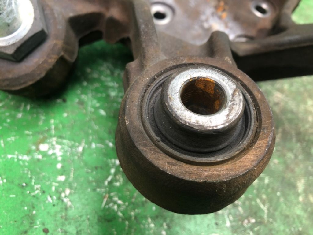 3770A065 | Цапфа задн. лев. MITSUBISHI GALANT 03-12 - Фото 5