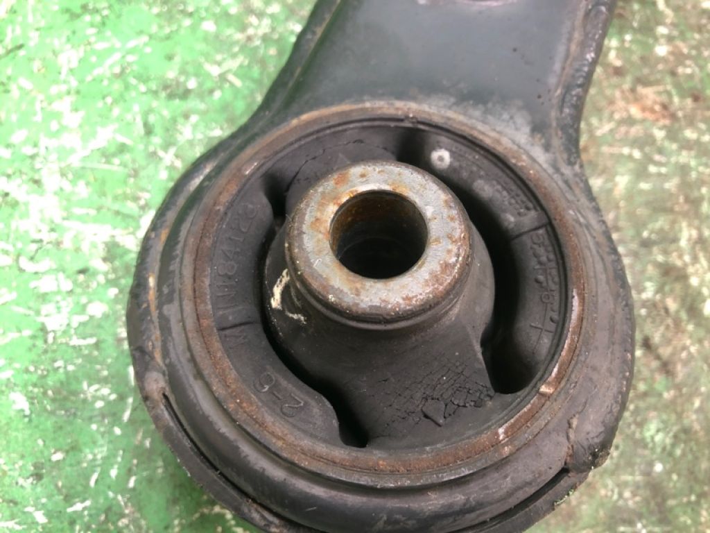 MN161705 | Рычаг передней подвески нижний лев. MITSUBISHI GALANT 03-12 - Фото 3