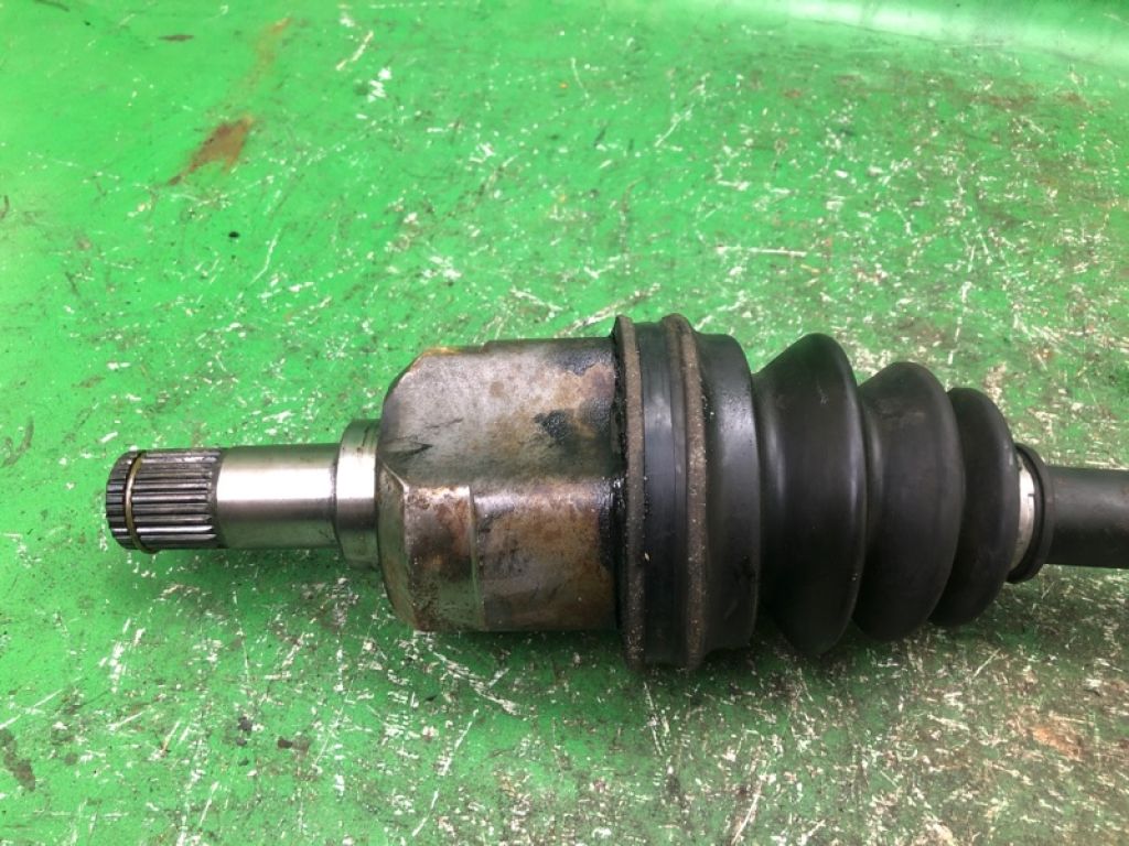 MR580361 | Привід передній лів. MITSUBISHI GALANT 03-12 - Фото 2