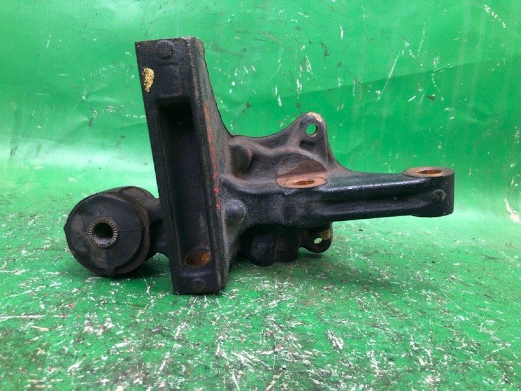 42305-20090 | Цапфа задн. лів. LEXUS ES300 96-01