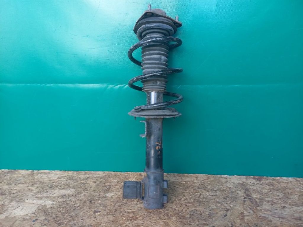 54651-3Q610 | Амортизатор передн. лів. HYUNDAI SONATA YF 10-14