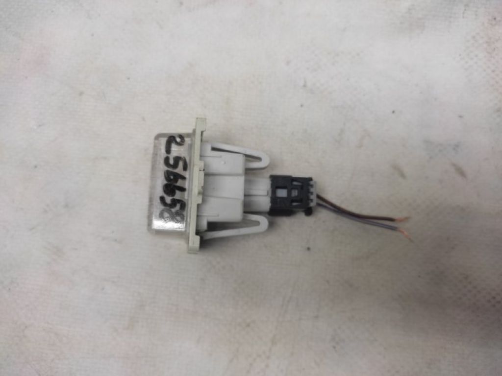 A 221 820 08 56 | Подсветка номера задн. MERCEDES S-CLASS W221 06-13 - Фото 2