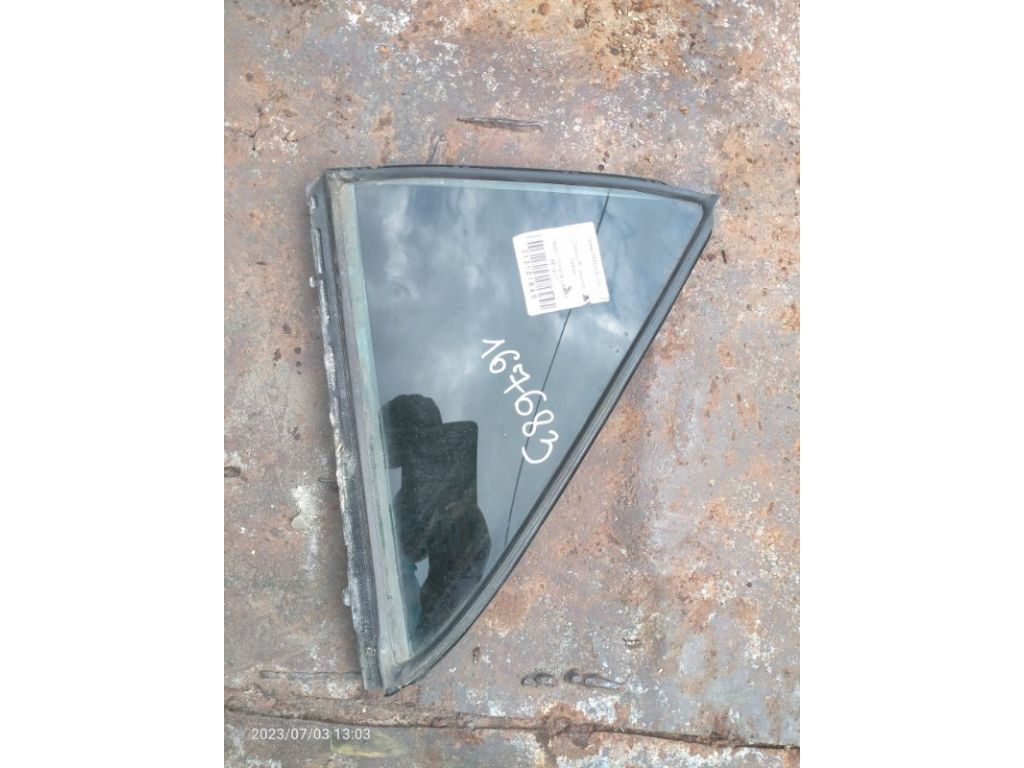 68124-06220 | Стекло двери глухое задн. лев. TOYOTA CAMRY 55 14-17