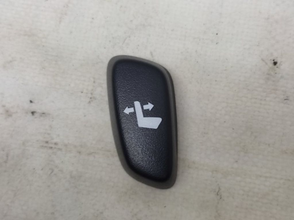 84921-60170-C0 | Кнопка LEXUS GX460 2009-