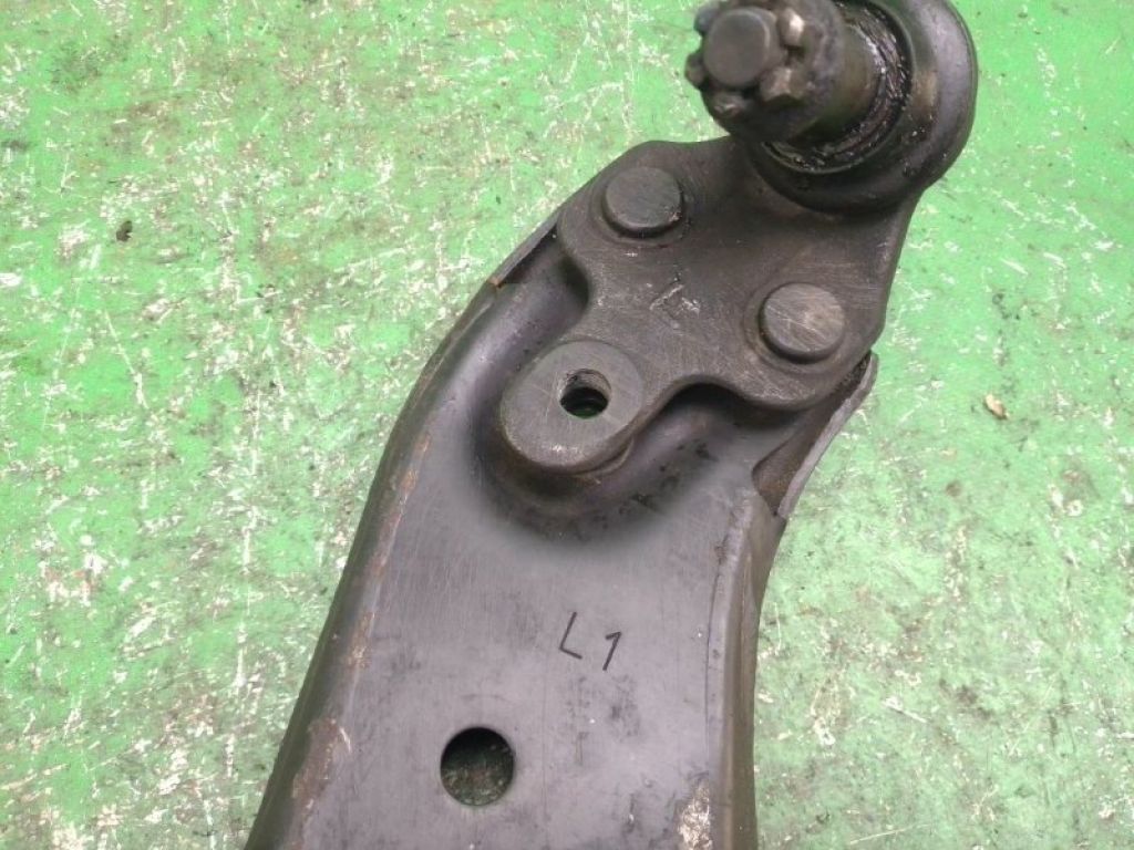 48069-06070 | Важіль передньої підвіски нижній лів. TOYOTA CAMRY 30 02-06 - Фото 4