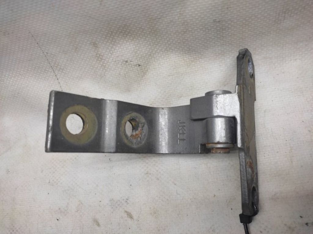 82421-JK000 | Петля двери нижняя задн. лев. INFINITI G25/G35/G37/Q40 06-14 - Фото 3