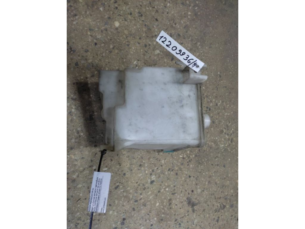 Бачок омивача NISSAN MAXIMA A33 99-02 - Фото 3
