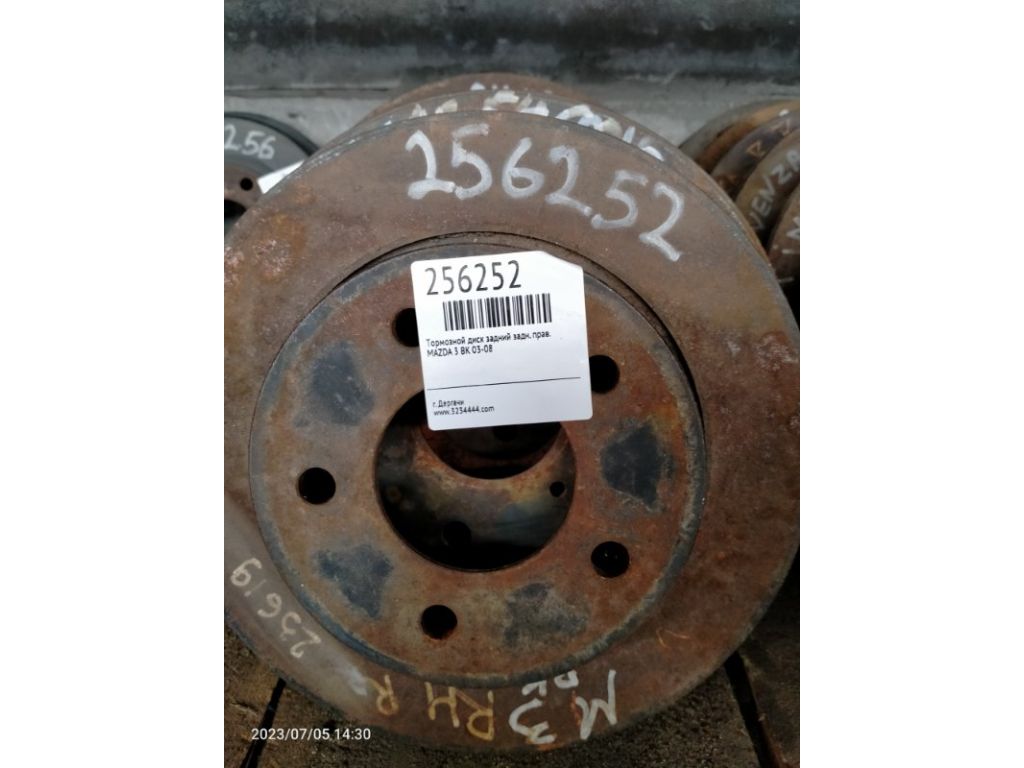 Гальмівний диск задній прав. MAZDA 3 BK 03-08