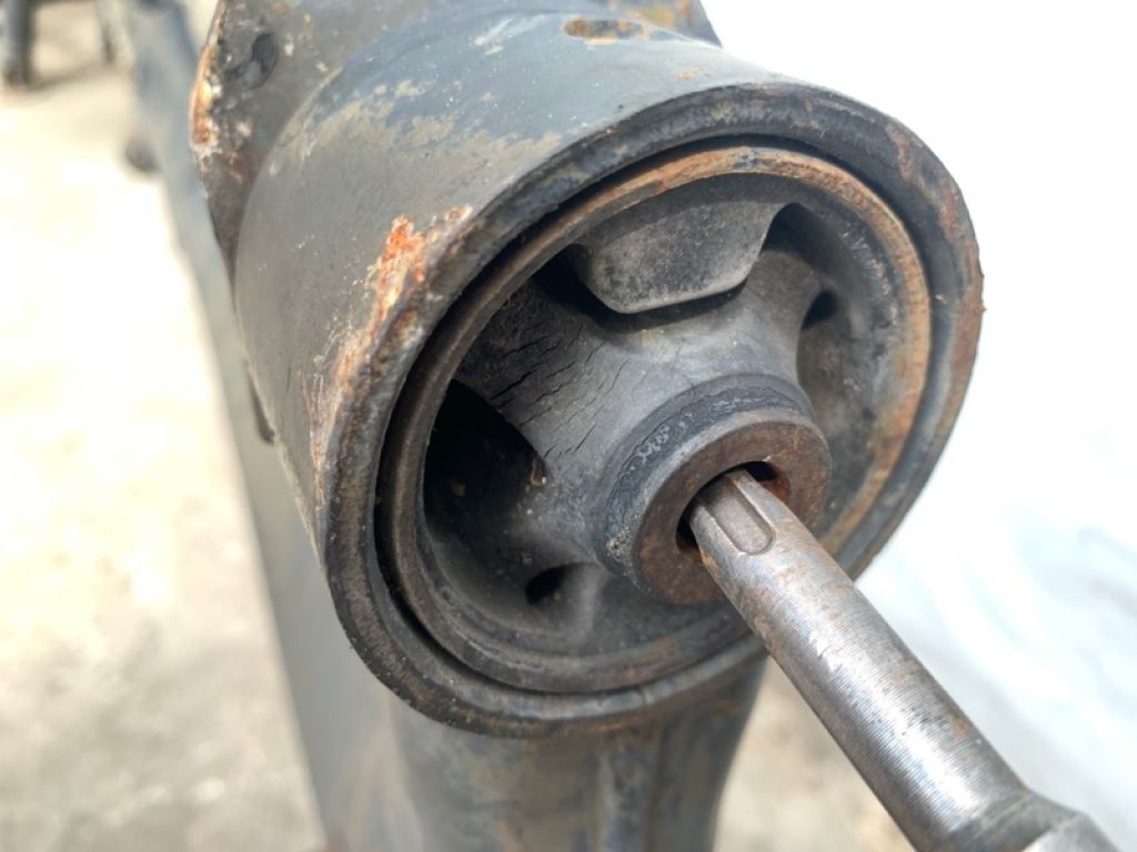 42101-02200 | Балка задньої підвіски TOYOTA MATRIX 08-14 - Фото 11