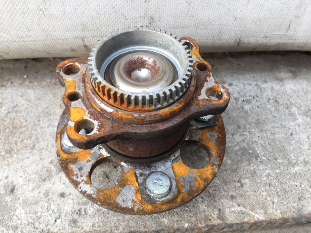 52750-0U000 | Маточина колеса задн. HYUNDAI ACCENT RB 10-