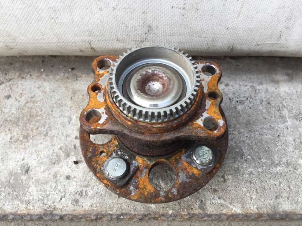 52750-0U000 | Маточина колеса задн. HYUNDAI ACCENT RB 10-