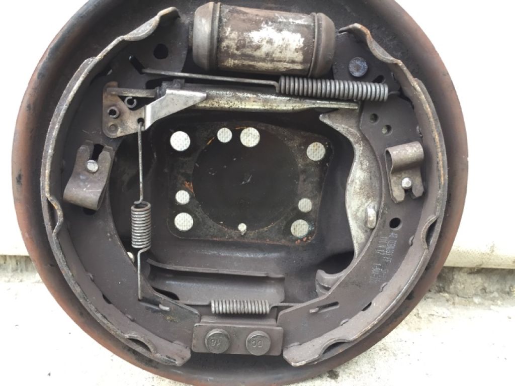 8V5Z-2212-B | Тормозной механизм задн. лев. FORD FIESTA 08-17 - Фото 3