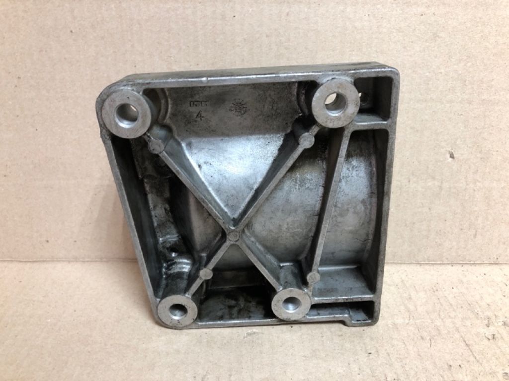 38930-P8A-A00 | Кронштейн компресора кондиціонера HONDA ACCORD CG 97-02 - Фото 2