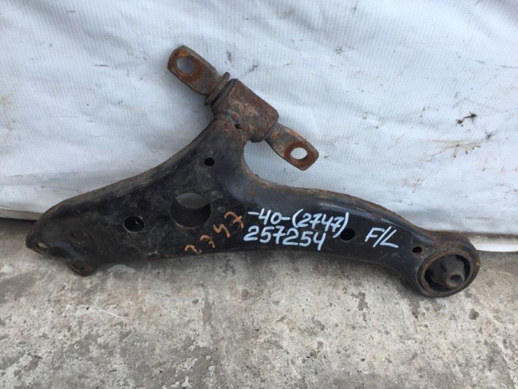 48069-06150 | Важіль передньої підвіски нижній лів. TOYOTA CAMRY 40 06-11 - Фото 2