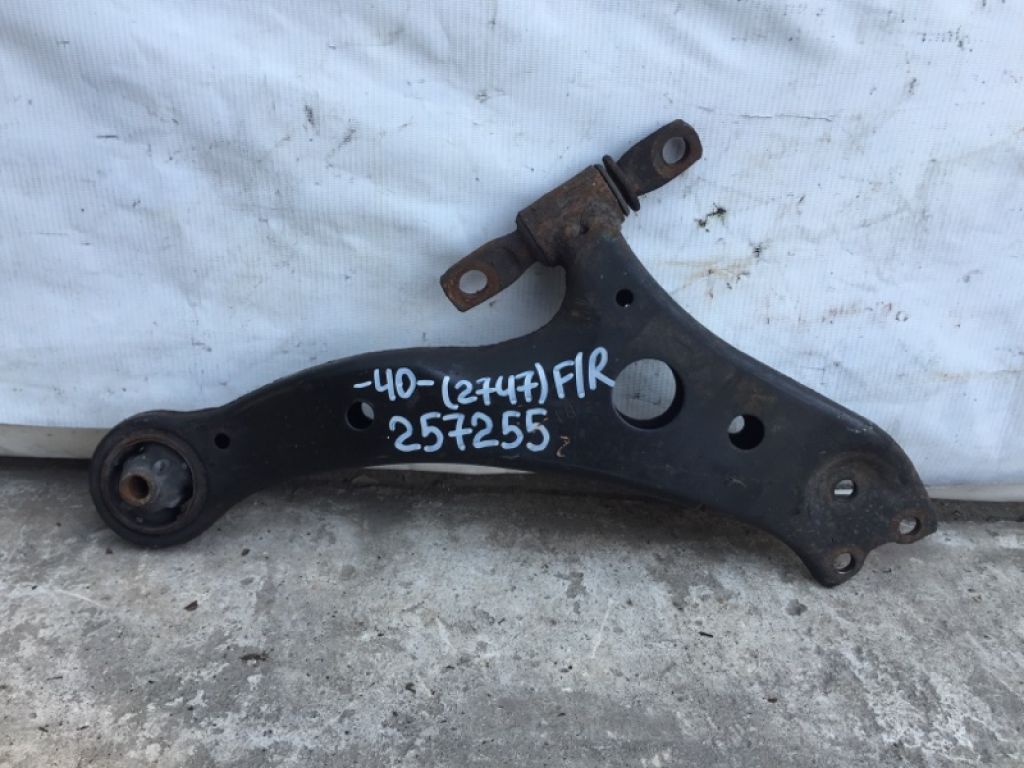 48068-06150 | Важіль передньої підвіски нижній прав. TOYOTA CAMRY 40 06-11