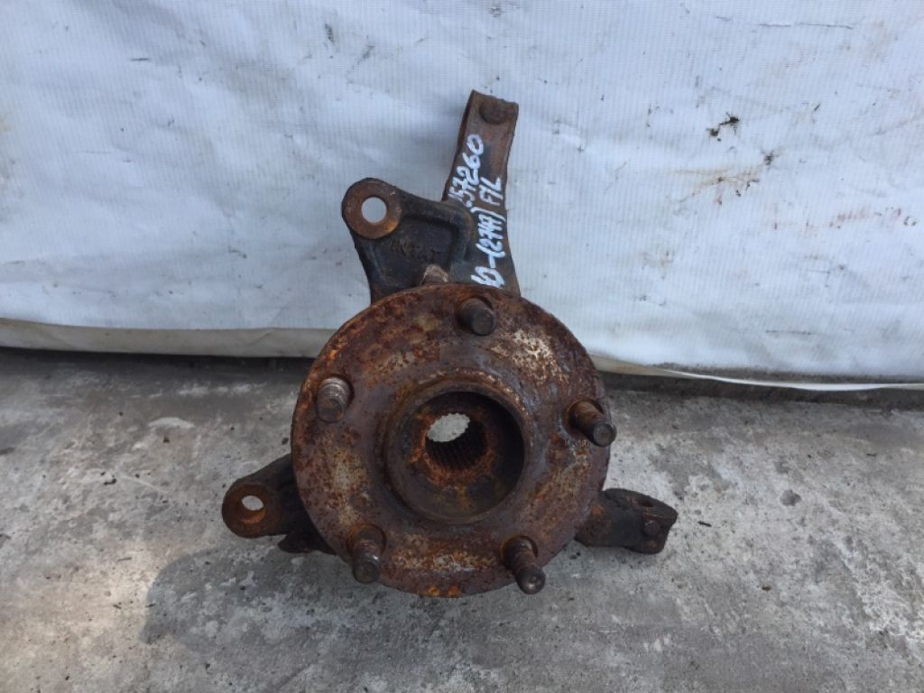 43212-AA010 | Кулак поворотний лів. TOYOTA CAMRY 40 06-11 - Фото 2