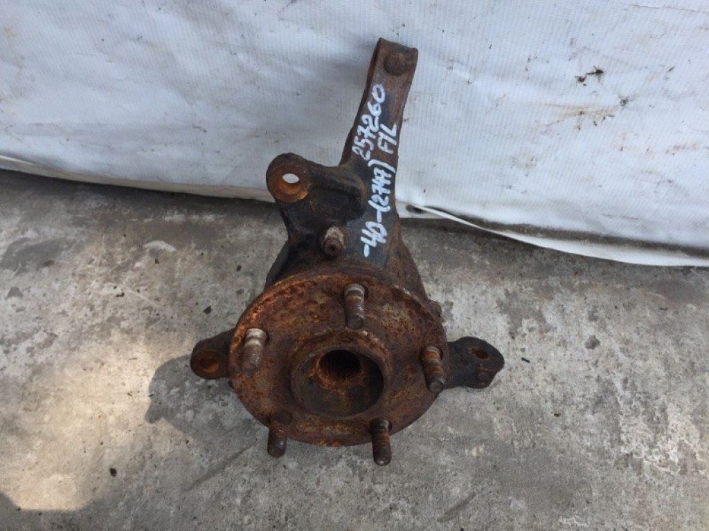 43212-AA010 | Кулак поворотний лів. TOYOTA CAMRY 40 06-11 - Фото 3