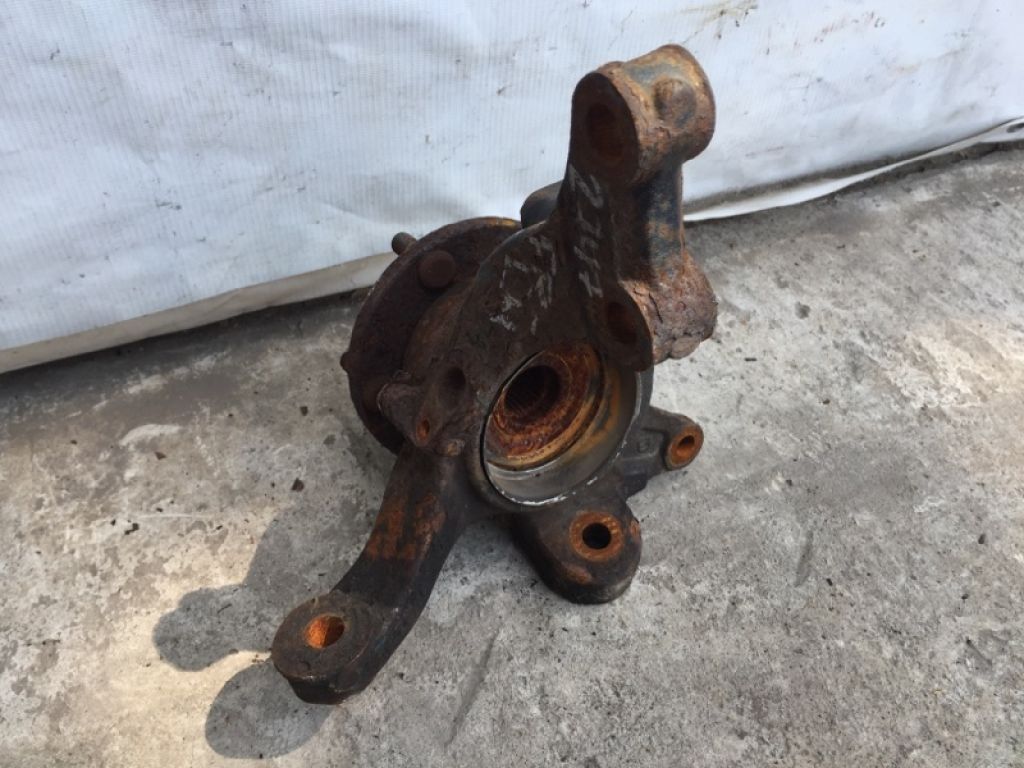 43212-AA010 | Кулак поворотний лів. TOYOTA CAMRY 40 06-11 - Фото 4