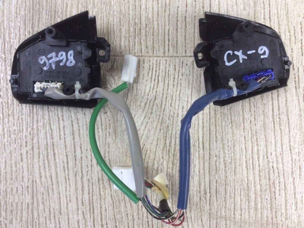 TE69-66-4M0 | Кнопки руля MAZDA CX-9 06-16 - Фото 3