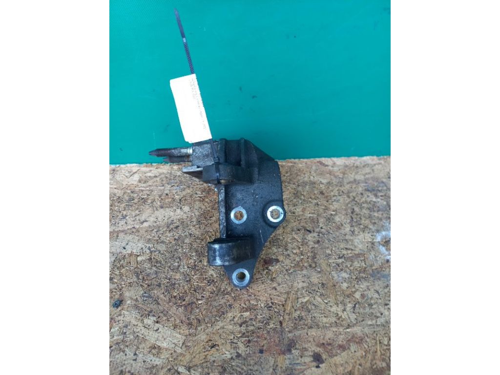 11910-PLC-010 | Кронштейн двигателя HONDA CIVIC ES 00-05 - Фото 4