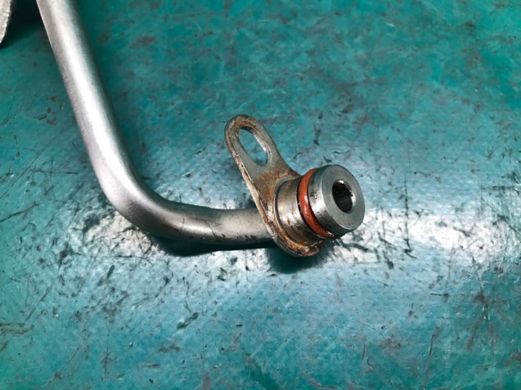 06K 145 778 E | Трубка подачі олії в турбіну AUDI A3 (8V) 12–17 - Фото 4