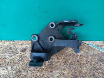 Кронштейн насоса ГУР HONDA CIVIC ES 00-05