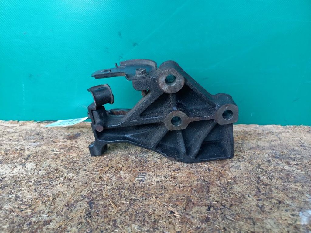 56997-PLR-A00 | Кронштейн насоса гідропідсилювача керма HONDA CIVIC ES 00-05 - Фото 3